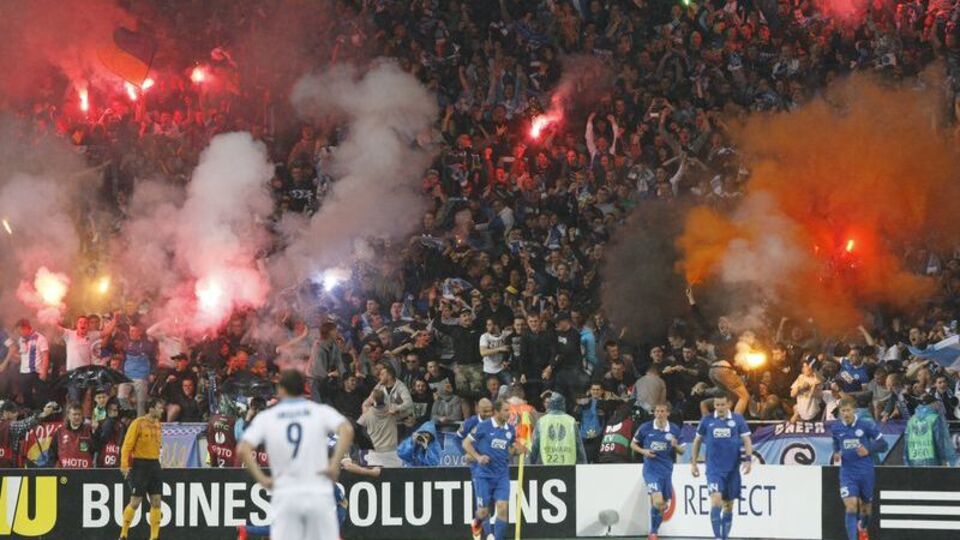 Dnipro'ya seyircisiz oynama cezası