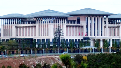 CHP'den saray davetine cevap