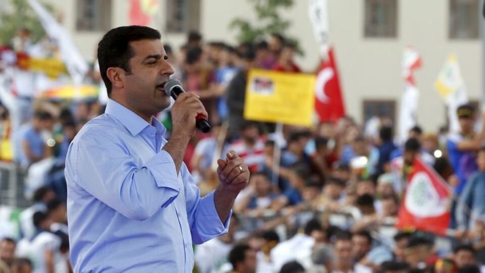 "İstersen 100 danışmanını al, istersen..."