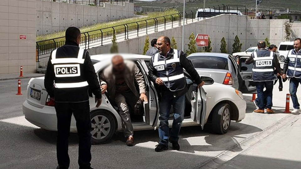 'Askeri lise sınavlarında usulsüzlük' operasyonu