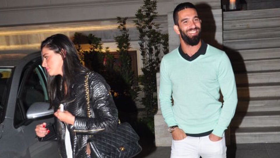 Aslıhan Doğan kimdir?