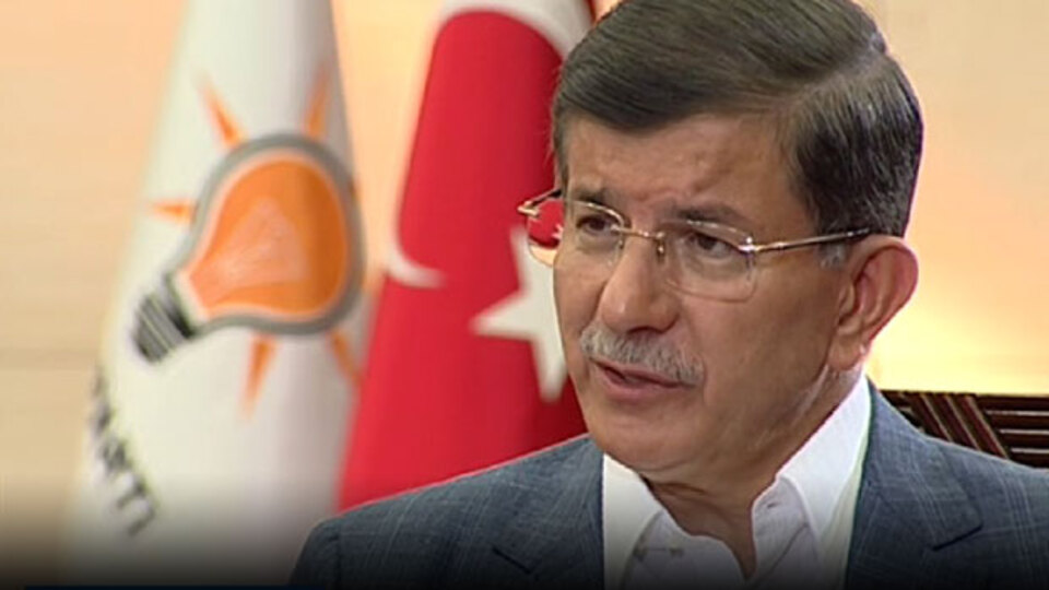 Davutoğlu çifti ilk kez canlı yayında
