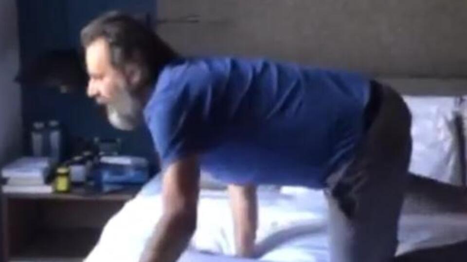 "Yönetmenin yatağından geçmek..."