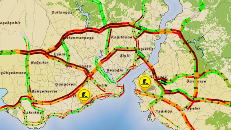 Kırmızı bile değil! Yola çıkacaklar dikkat!