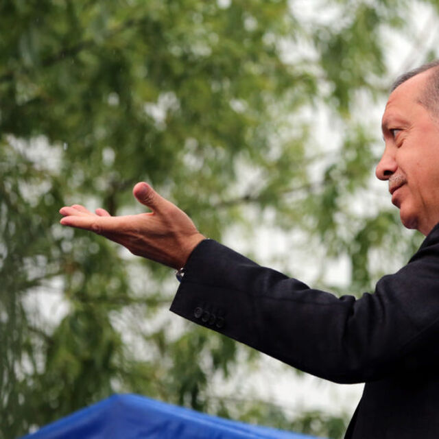 "Özür dileyecek biri varsa sensin"