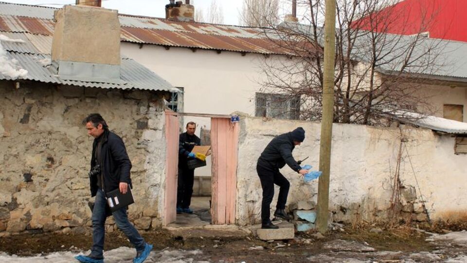 Eşini 'gavat' dediği için öldürmüştü!
