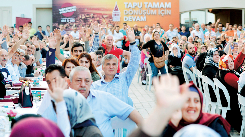 Beyoğlu'nda tapuyu alanlar 'imzayı' atıyor