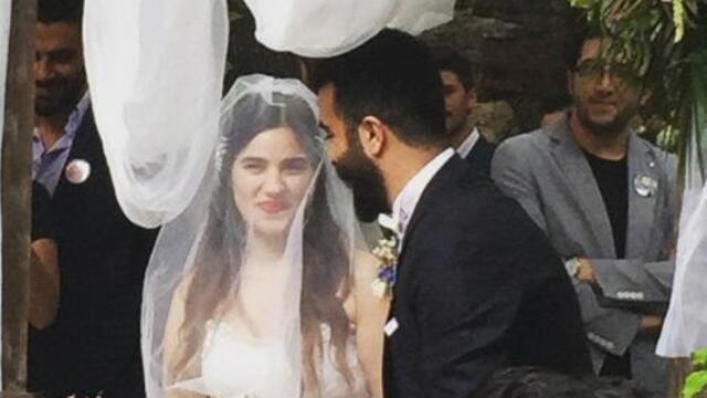 Ünlü oyuncu evlendi