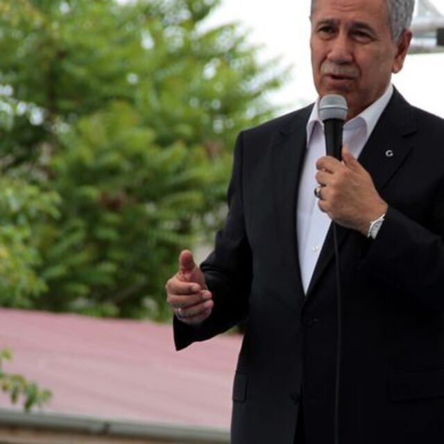 Bülent Arınç: Üzgünüm