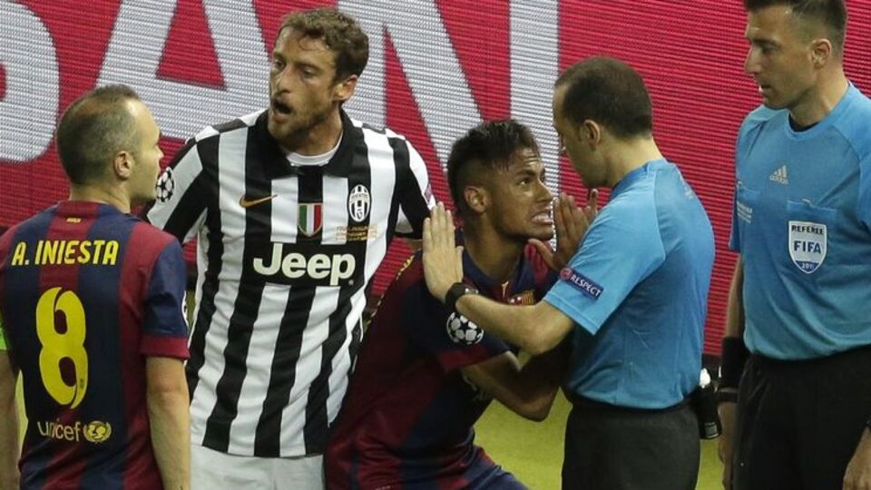 Cüneyt Çakır tarihe geçti