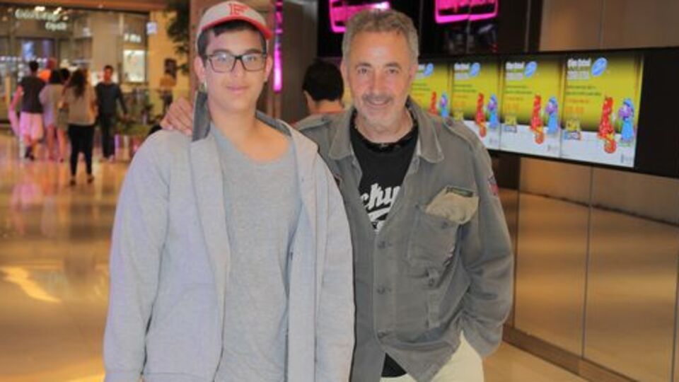 Babasının boyunu geçti