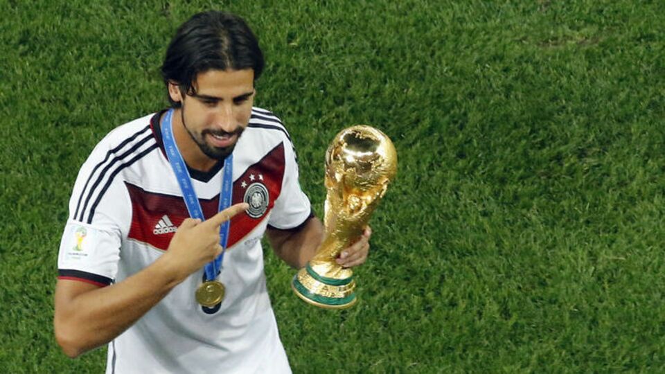 Khedira da imzaladı!