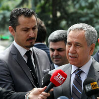 Bülent Arınç: Saygı duymamız lazım