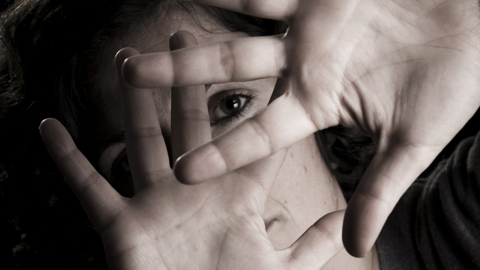 "Kocam dövdü anketimi yırtın"