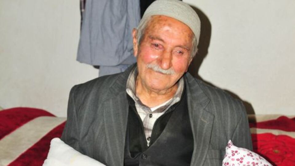 85 yaşında ikiz çocuk sahibi oldu