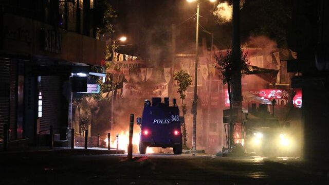 Okmeydanı'nda gergin gece