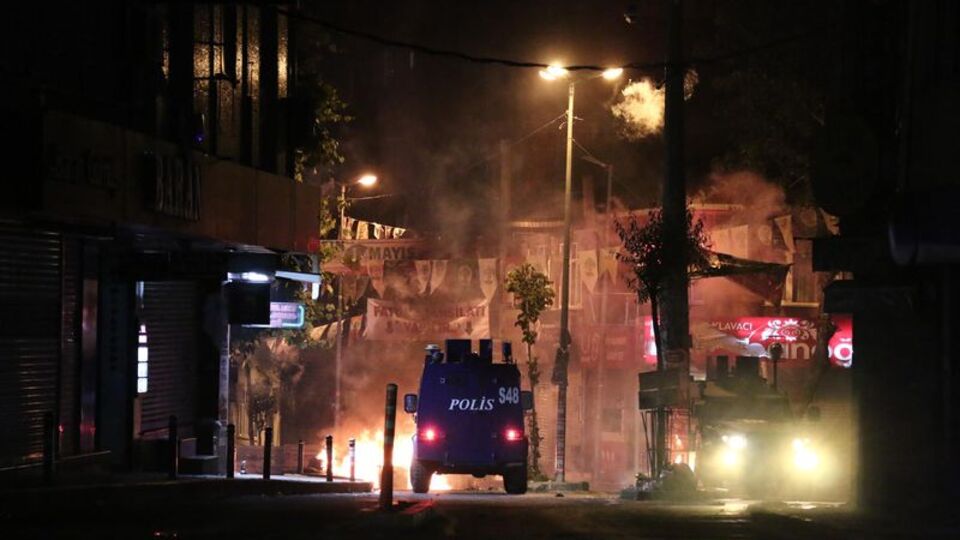 Okmeydanı'nda gergin gece