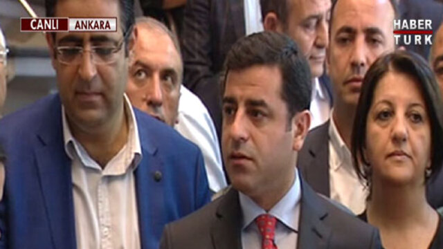 Demirtaş'tan Davutoğlu'na yanıt!