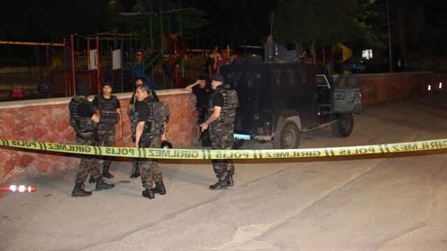 Gaziantep'te polise ateş açıldı