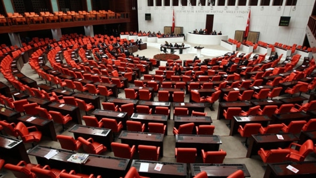 Koalisyon partileri zayıflatır mı?