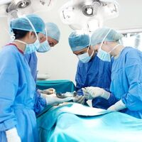 Dövme izlerini tümör sanıp rahmini ameliyatla aldılar