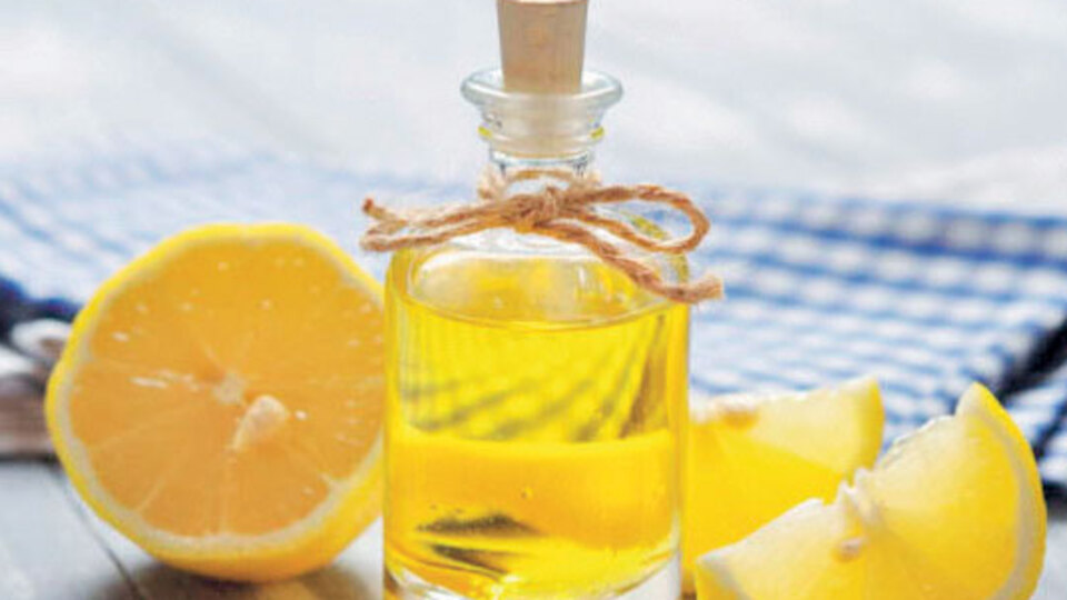 Teniniz limon yağıyla parlasın