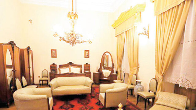 Atatürk'ün halısı çalındı