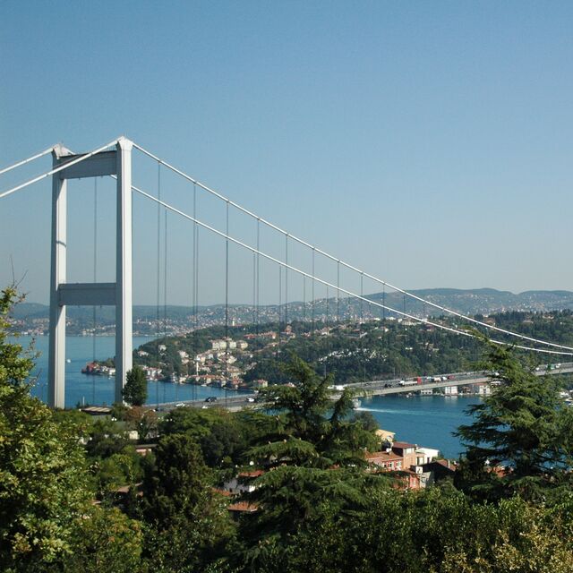 Boğaziçi Köprüsü'nü bisikletlerle geçecekler