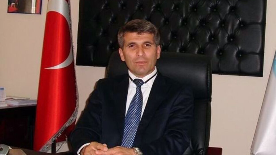 Eski belediye başkanı tutuklandı