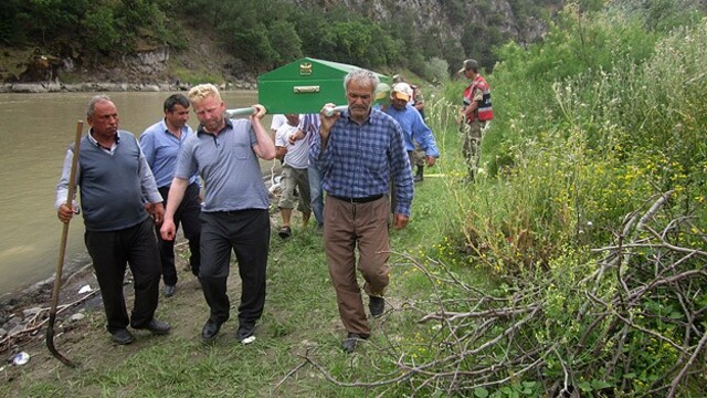 Kelkit Çayı'nda kaybolan çocuğun cesedi bulundu