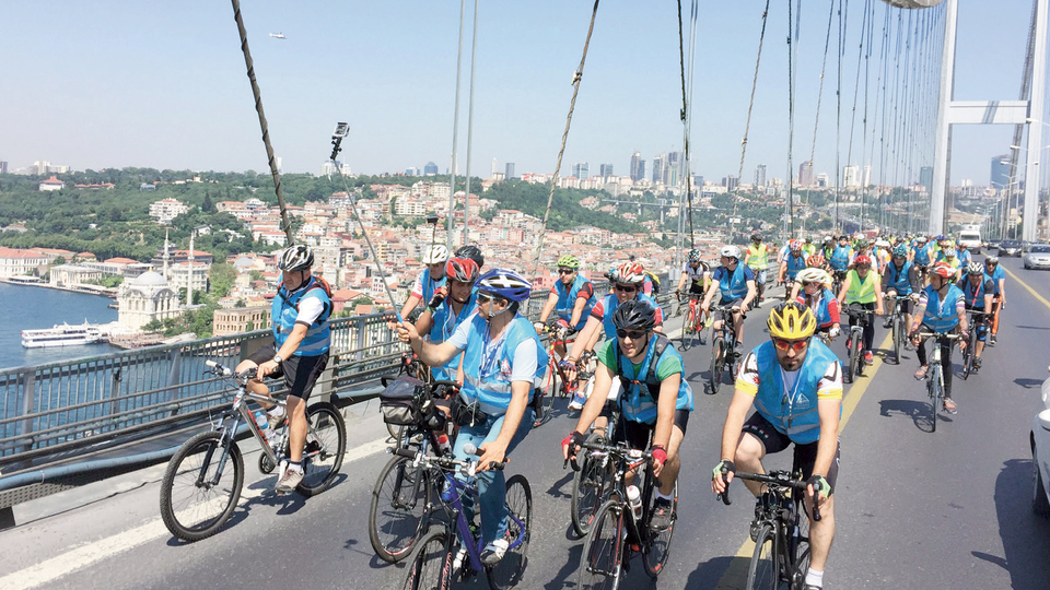 10 bin bisikletli, Boğaz Köprüsü'nden geçti