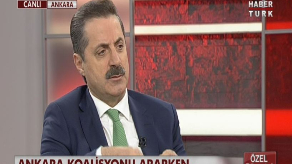"Oturup siyasi partilerle enine boyuna konuşmaya hazırız"