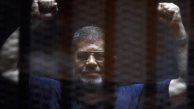 Mısır'da Mursi hakkında 2 ayrı şok karar!