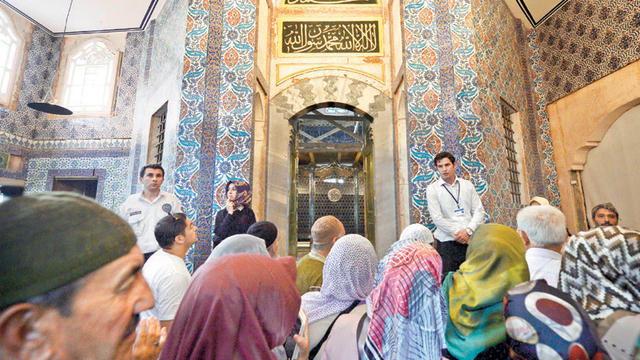 Eyüp Sultan Türbesi açılıyor