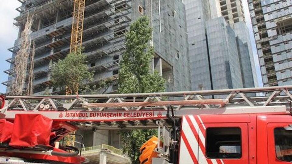 Torunlar'ın rezidansında yangın paniği!