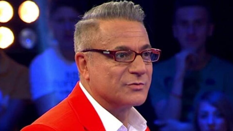 Kulise çırılçıplak girdi!