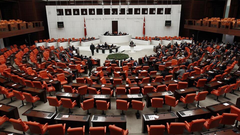 13 bin liralık frak!