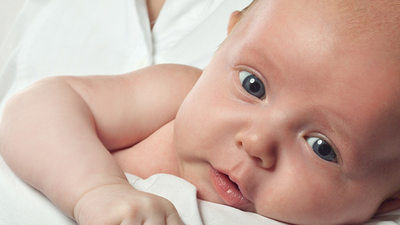 Dövmeli anneye bebek emzirmek yasaklandı