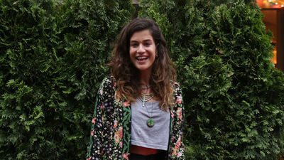 Ünlüler yaz partisinde