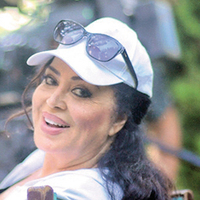 Sultan yönetmen koltuğunda