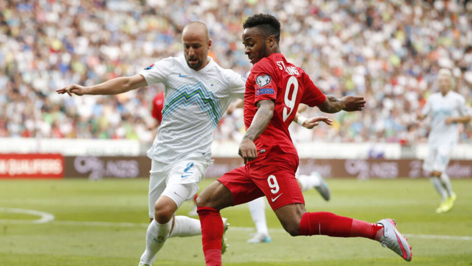 Sterling'e 50 milyon Pound