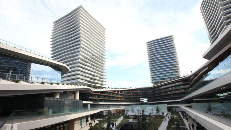 Zorlu'da rezidans-ofis bilmecesi!