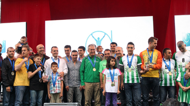Doğuş'un şampiyonları ödüllerini aldı
