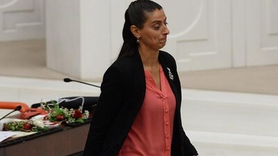 Kadın vekillerin şıklık karnesi!