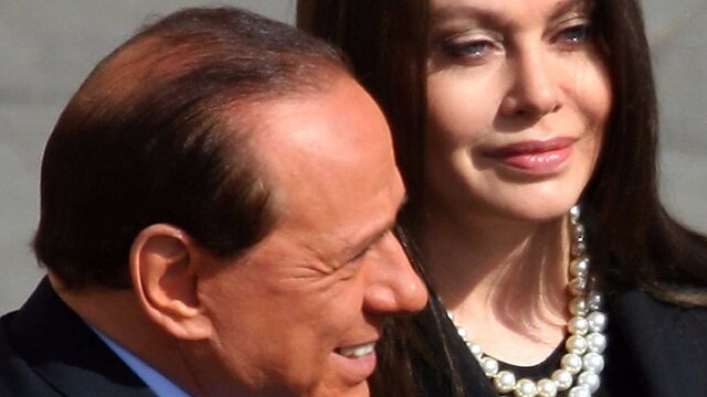 Berlusconi'den eski eşine 1.4 milyon euro nafaka!