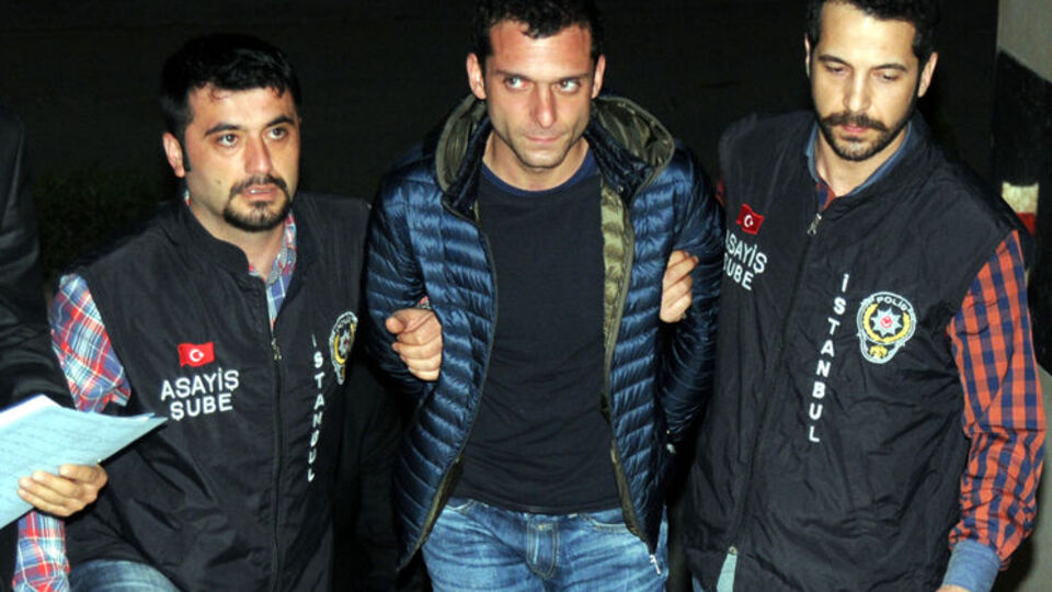 Onur Özbizerdik İstanbul'da gözaltına alındı