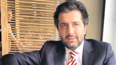 30 bin dolarlık saatini billboard'la arıyor!