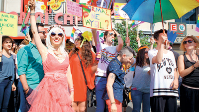 Ünlü isimlerden organ nakline destek çağrısı