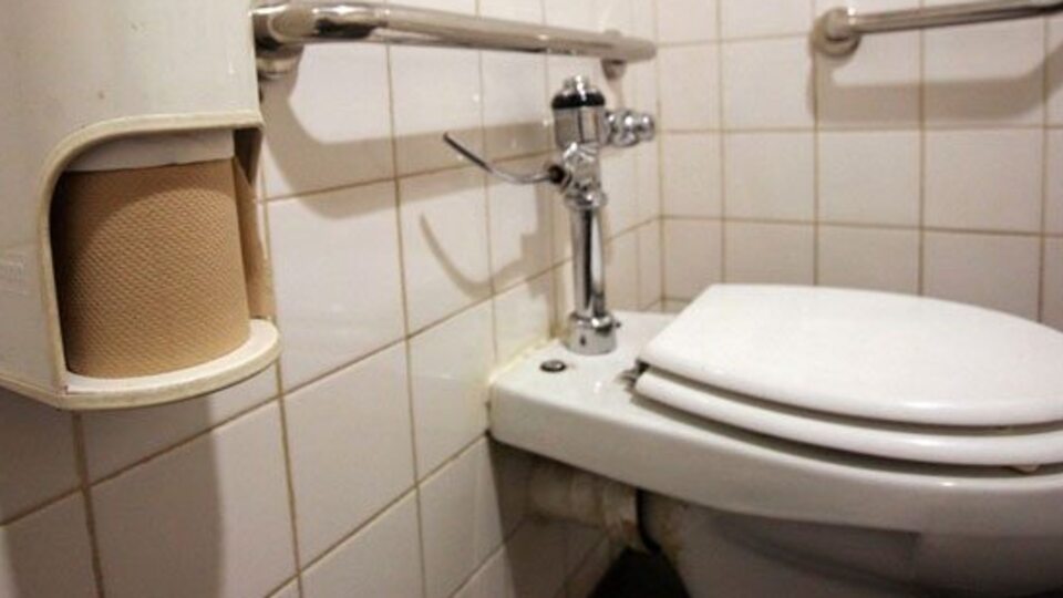 8 hafta tuvalete gitmeyince...