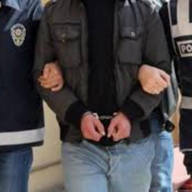 Çeşme'de çete operasyonu!